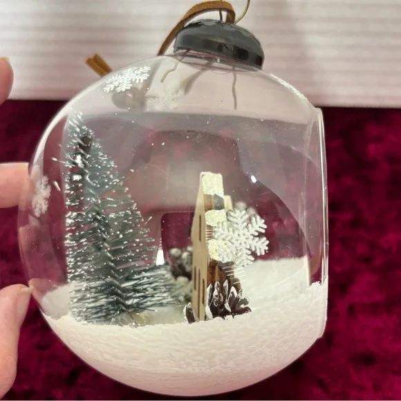 4" DIORAMA SNOWGLOBE GLASS ORNAMENT WITH SNOWY WINTER SCENE - Picture 5 of 11